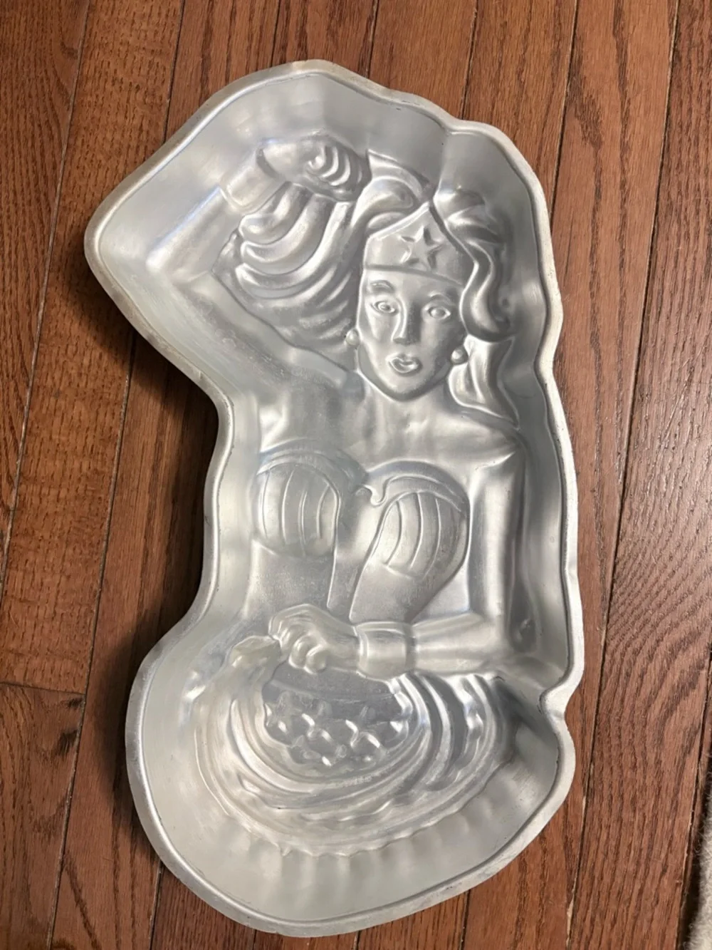 Vintage Wilton Wonder Woman Shaped Cake Pan